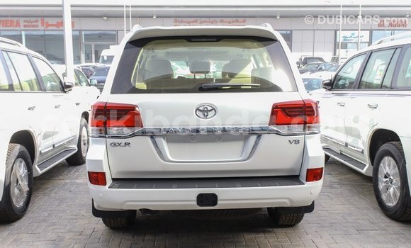 Buy Import Toyota Land Cruiser White Car in Import - Dubai in Uganda Buy Import Toyota Land Cruiser White Car in Import - Dubai in Uganda