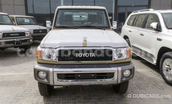 Buy Import Toyota Land Cruiser Beige Car in Import - Dubai in Uganda Buy Import Toyota Land Cruiser Beige Car in Import - Dubai in Uganda