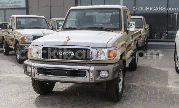 Buy Import Toyota Land Cruiser Beige Car in Import - Dubai in Uganda Buy Import Toyota Land Cruiser Beige Car in Import - Dubai in Uganda