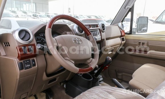 Buy Import Toyota Land Cruiser Beige Car in Import - Dubai in Uganda Buy Import Toyota Land Cruiser Beige Car in Import - Dubai in Uganda