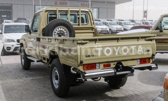 Buy Import Toyota Land Cruiser Beige Car in Import - Dubai in Uganda Buy Import Toyota Land Cruiser Beige Car in Import - Dubai in Uganda
