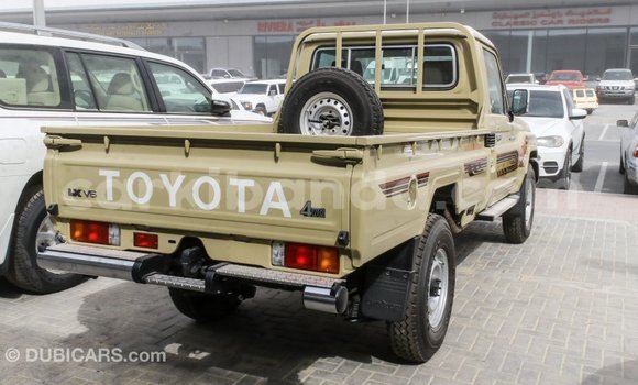 Buy Import Toyota Land Cruiser Beige Car in Import - Dubai in Uganda Buy Import Toyota Land Cruiser Beige Car in Import - Dubai in Uganda