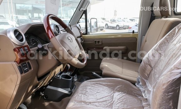Buy Import Toyota Land Cruiser Beige Car in Import - Dubai in Uganda Buy Import Toyota Land Cruiser Beige Car in Import - Dubai in Uganda