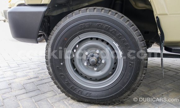 Buy Import Toyota Land Cruiser Beige Car in Import - Dubai in Uganda Buy Import Toyota Land Cruiser Beige Car in Import - Dubai in Uganda