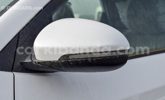 Gura Imported Hyundai Tucson White Imodoka i Import - Dubai mu Uganda Gura Imported Hyundai Tucson White Imodoka i Import - Dubai mu Uganda