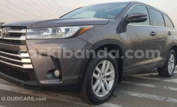 Buy Import Toyota Highlander Other Car in Import - Dubai in Uganda Buy Import Toyota Highlander Other Car in Import - Dubai in Uganda