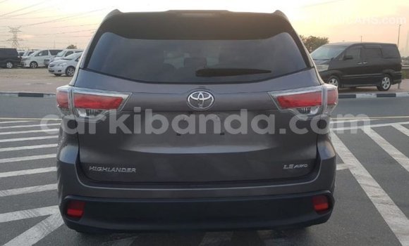 Buy Import Toyota Highlander Other Car in Import - Dubai in Uganda Buy Import Toyota Highlander Other Car in Import - Dubai in Uganda