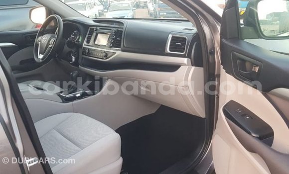 Buy Import Toyota Highlander Other Car in Import - Dubai in Uganda Buy Import Toyota Highlander Other Car in Import - Dubai in Uganda
