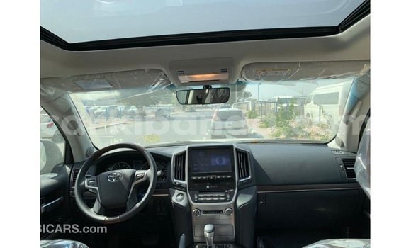 Gura Imported Toyota Land Cruiser Black Imodoka i Import - Dubai mu Uganda Gura Imported Toyota Land Cruiser Black Imodoka i Import - Dubai mu Uganda