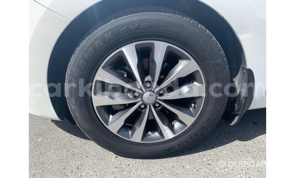 Buy Import Kia Carnival White Car in Import - Dubai in Uganda Buy Import Kia Carnival White Car in Import - Dubai in Uganda