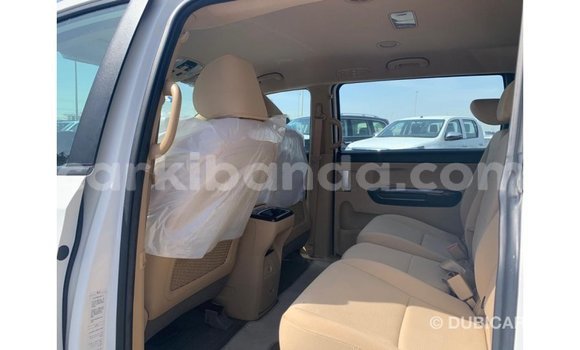 Buy Import Kia Carnival White Car in Import - Dubai in Uganda Buy Import Kia Carnival White Car in Import - Dubai in Uganda