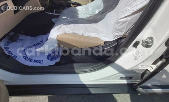 Buy Import Mitsubishi Outlander White Car in Import - Dubai in Uganda Buy Import Mitsubishi Outlander White Car in Import - Dubai in Uganda