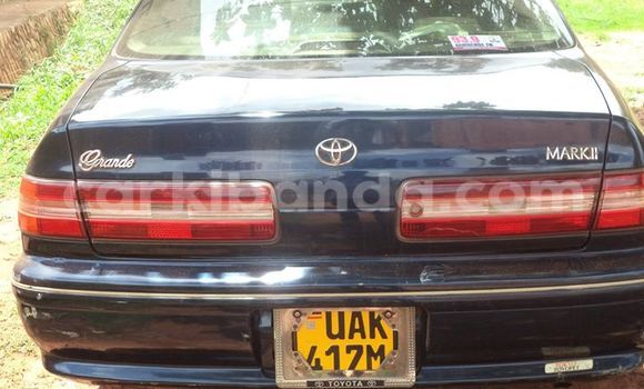 Gura Yakoze Toyota Mark II Black Imodoka i Kampala mu Uganda Gura Yakoze Toyota Mark II Black Imodoka i Kampala mu Uganda