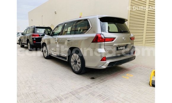 Acheter Import Voiture Lexus LX Autre à Import - Dubai, Ouganda Acheter Import Voiture Lexus LX Autre à Import - Dubai, Ouganda