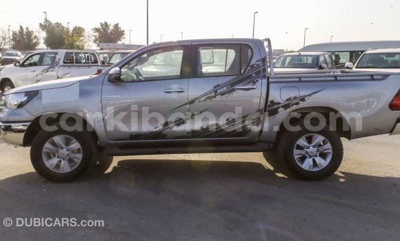 Acheter Import Voiture Toyota Hilux Autre à Import - Dubai, Ouganda Acheter Import Voiture Toyota Hilux Autre à Import - Dubai, Ouganda