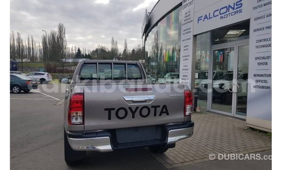 Buy Import Toyota Hilux Brown Car in Import - Dubai in Uganda Buy Import Toyota Hilux Brown Car in Import - Dubai in Uganda