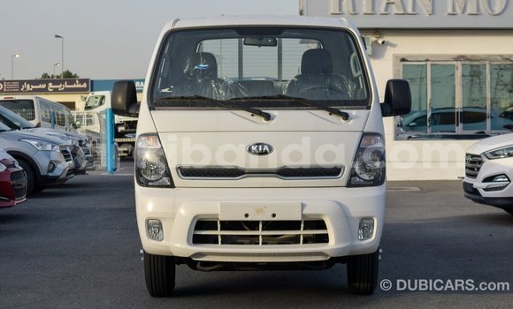 Gura Imported Kia Carens White Imodoka i Import - Dubai mu Uganda Gura Imported Kia Carens White Imodoka i Import - Dubai mu Uganda