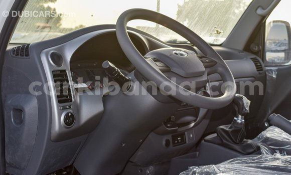 Gura Imported Kia Carens White Imodoka i Import - Dubai mu Uganda Gura Imported Kia Carens White Imodoka i Import - Dubai mu Uganda