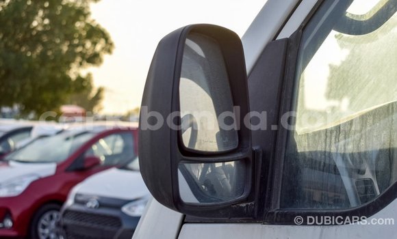 Gura Imported Kia Carens White Imodoka i Import - Dubai mu Uganda Gura Imported Kia Carens White Imodoka i Import - Dubai mu Uganda