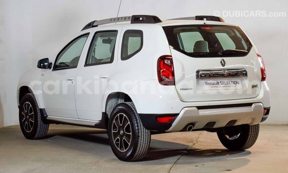 Acheter Import Voiture Renault Duster Blanc à Import - Dubai, Ouganda Acheter Import Voiture Renault Duster Blanc à Import - Dubai, Ouganda