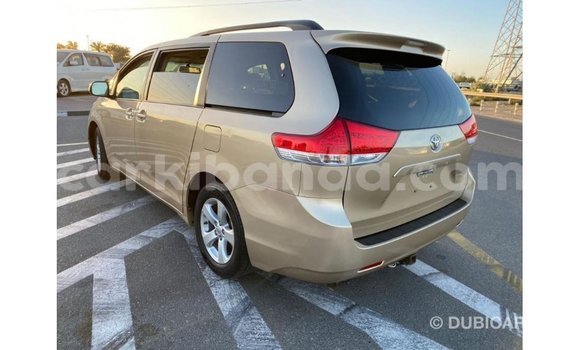 Buy Import Toyota Sienna Other Car in Import - Dubai in Uganda Buy Import Toyota Sienna Other Car in Import - Dubai in Uganda