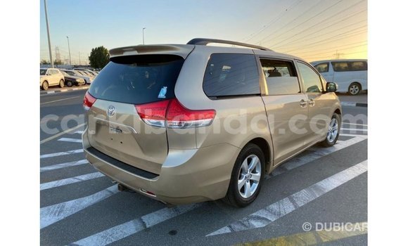 Buy Import Toyota Sienna Other Car in Import - Dubai in Uganda Buy Import Toyota Sienna Other Car in Import - Dubai in Uganda