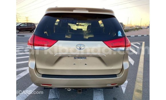 Buy Import Toyota Sienna Other Car in Import - Dubai in Uganda Buy Import Toyota Sienna Other Car in Import - Dubai in Uganda