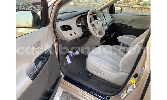 Buy Import Toyota Sienna Other Car in Import - Dubai in Uganda Buy Import Toyota Sienna Other Car in Import - Dubai in Uganda