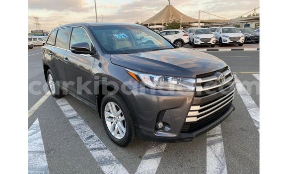 Buy Import Toyota Highlander Other Car in Import - Dubai in Uganda Buy Import Toyota Highlander Other Car in Import - Dubai in Uganda