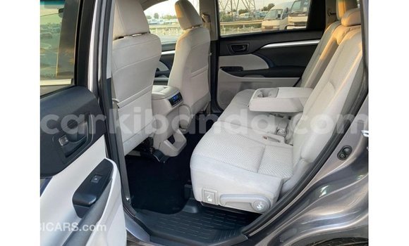 Buy Import Toyota Highlander Other Car in Import - Dubai in Uganda Buy Import Toyota Highlander Other Car in Import - Dubai in Uganda