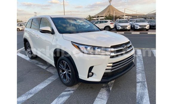 Buy Import Toyota Highlander White Car in Import - Dubai in Uganda Buy Import Toyota Highlander White Car in Import - Dubai in Uganda