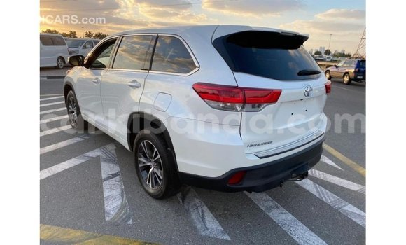 Buy Import Toyota Highlander White Car in Import - Dubai in Uganda Buy Import Toyota Highlander White Car in Import - Dubai in Uganda