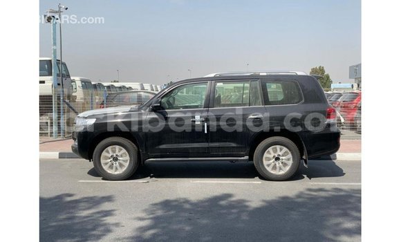 Acheter Import Voiture Toyota Land Cruiser Noir à Import - Dubai, Ouganda Acheter Import Voiture Toyota Land Cruiser Noir à Import - Dubai, Ouganda