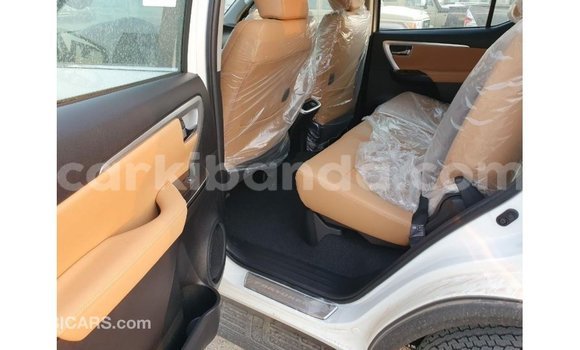 Gura Imported Toyota Fortuner White Imodoka i Import - Dubai mu Uganda Gura Imported Toyota Fortuner White Imodoka i Import - Dubai mu Uganda
