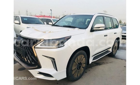 Gura Imported Lexus LX White Imodoka i Import - Dubai mu Uganda Gura Imported Lexus LX White Imodoka i Import - Dubai mu Uganda