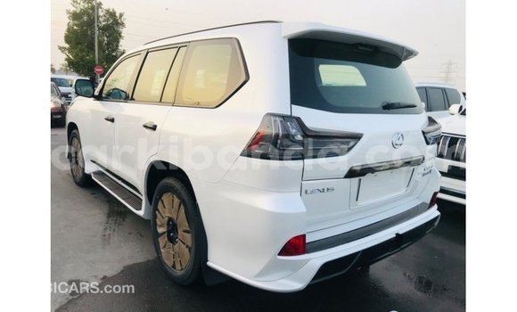 Gura Imported Lexus LX White Imodoka i Import - Dubai mu Uganda Gura Imported Lexus LX White Imodoka i Import - Dubai mu Uganda