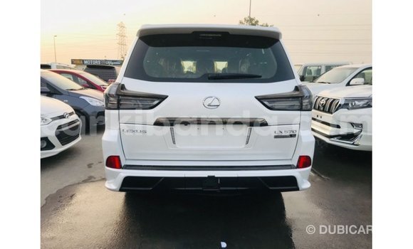 Gura Imported Lexus LX White Imodoka i Import - Dubai mu Uganda Gura Imported Lexus LX White Imodoka i Import - Dubai mu Uganda