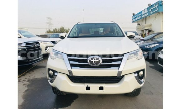 Gura Imported Toyota Fortuner White Imodoka i Import - Dubai mu Uganda Gura Imported Toyota Fortuner White Imodoka i Import - Dubai mu Uganda