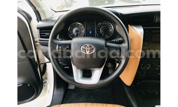 Gura Imported Toyota Fortuner White Imodoka i Import - Dubai mu Uganda Gura Imported Toyota Fortuner White Imodoka i Import - Dubai mu Uganda