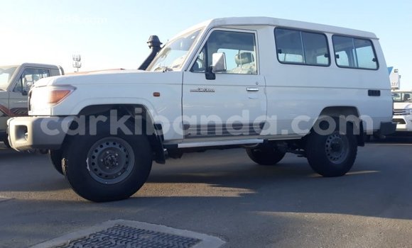 Buy Import Toyota Land Cruiser White Car in Import - Dubai in Uganda Buy Import Toyota Land Cruiser White Car in Import - Dubai in Uganda