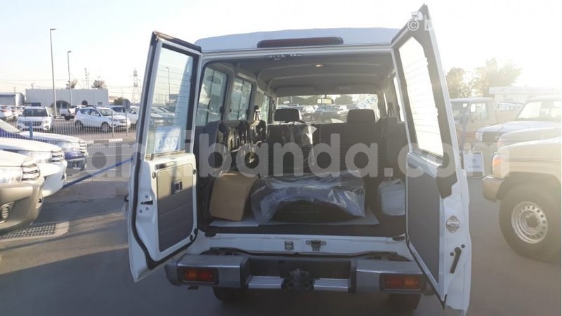 Big with watermark toyota land cruiser uganda import dubai 9671