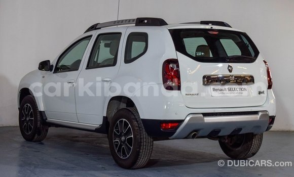 Acheter Import Voiture Renault Duster Blanc à Import - Dubai, Ouganda Acheter Import Voiture Renault Duster Blanc à Import - Dubai, Ouganda