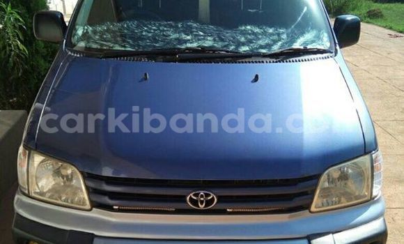 Gura Yakoze Toyota Noah Blue Imodoka i Kampala mu Uganda Gura Yakoze Toyota Noah Blue Imodoka i Kampala mu Uganda