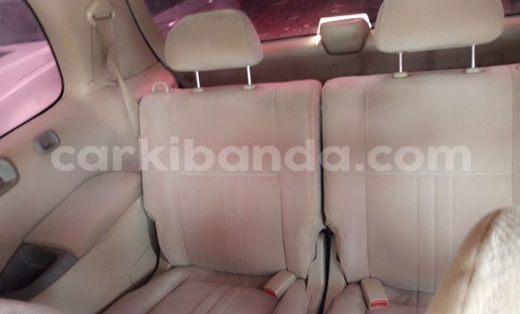 Nunua Ilio tumika Toyota Gaia Nyeupe Gari ndani ya Kampala nchini Uganda Nunua Ilio tumika Toyota Gaia Nyeupe Gari ndani ya Kampala nchini Uganda