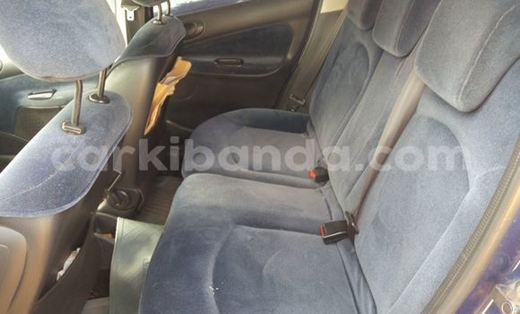 Acheter Occasion Voiture Peugeot 206 Bleu à Kampala, Ouganda Acheter Occasion Voiture Peugeot 206 Bleu à Kampala, Ouganda