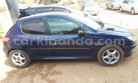 Acheter Occasion Voiture Peugeot 206 Bleu à Kampala, Ouganda Acheter Occasion Voiture Peugeot 206 Bleu à Kampala, Ouganda