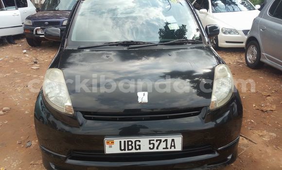 Nunua Ilio tumika Toyota Passo Nyeusi Gari ndani ya Kampala nchini Uganda Nunua Ilio tumika Toyota Passo Nyeusi Gari ndani ya Kampala nchini Uganda