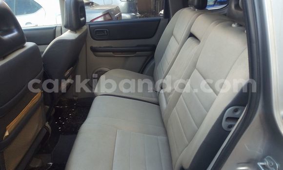 Acheter Occasion Voiture Nissan X–Trail Gris à Kampala, Ouganda Acheter Occasion Voiture Nissan X–Trail Gris à Kampala, Ouganda