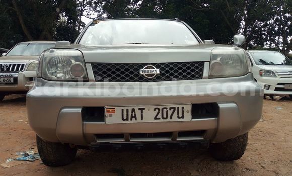 Acheter Occasion Voiture Nissan X–Trail Gris à Kampala, Ouganda Acheter Occasion Voiture Nissan X–Trail Gris à Kampala, Ouganda