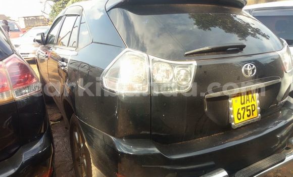 Nunua Ilio tumika Toyota Harrier Nyeusi Gari ndani ya Kampala nchini Uganda Nunua Ilio tumika Toyota Harrier Nyeusi Gari ndani ya Kampala nchini Uganda
